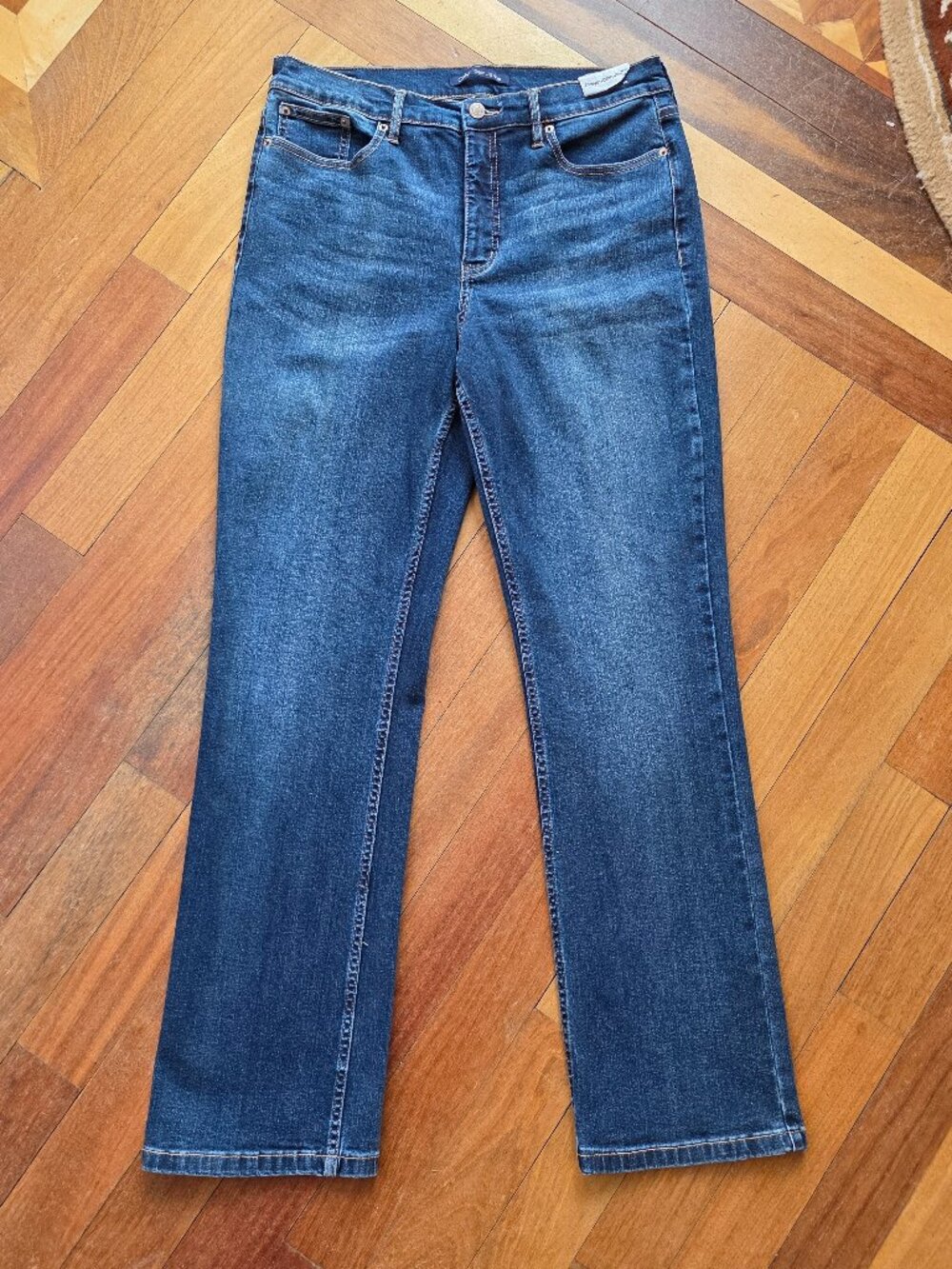 NWT Calvin Klein Jeans High Rise Bootcut Jeans Size 31